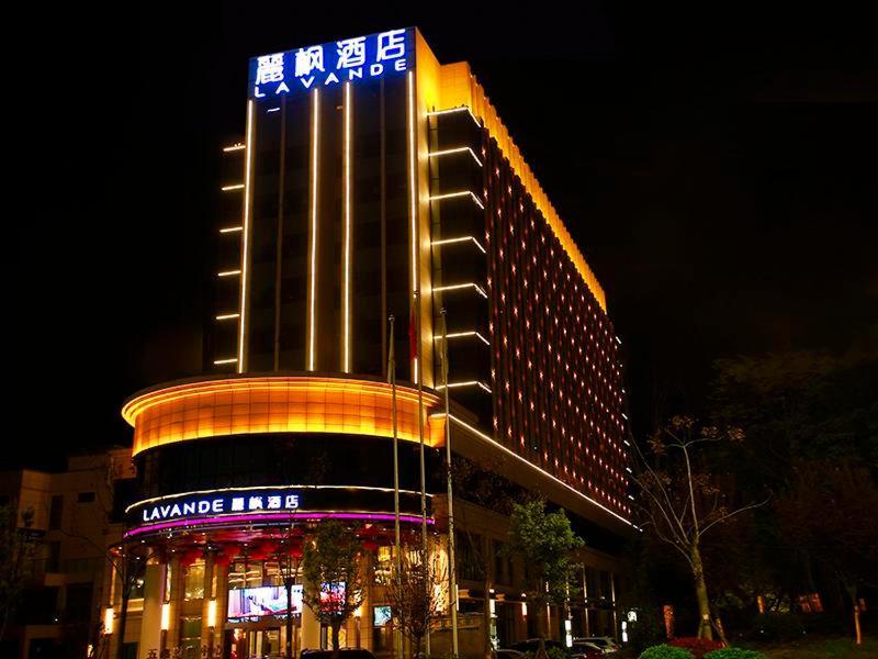 Lavande Hotel Mianyang Santai North Passenger Transport Center Binjiang Park Exteriör bild